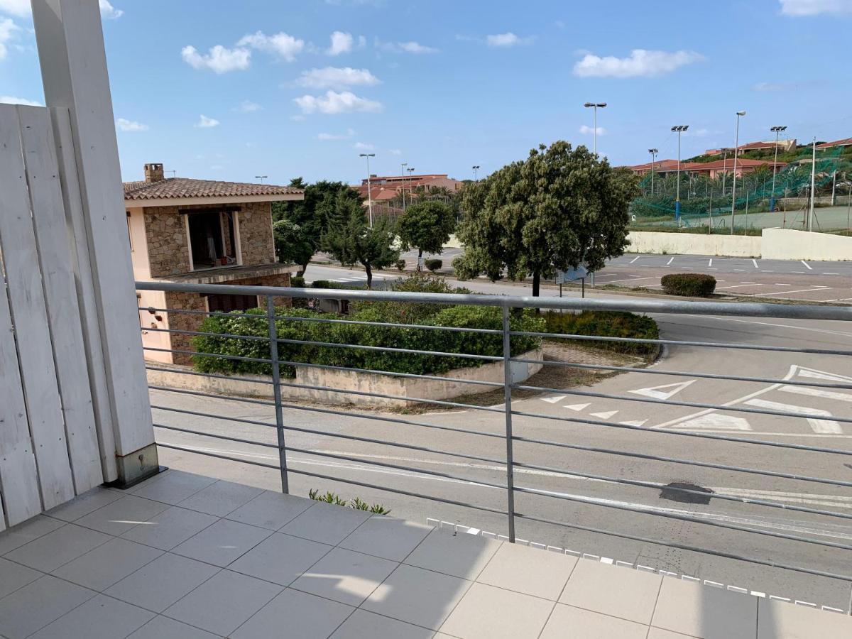 Le Ciliegie: Appartamento Moderno Isola Rossa Exterior photo